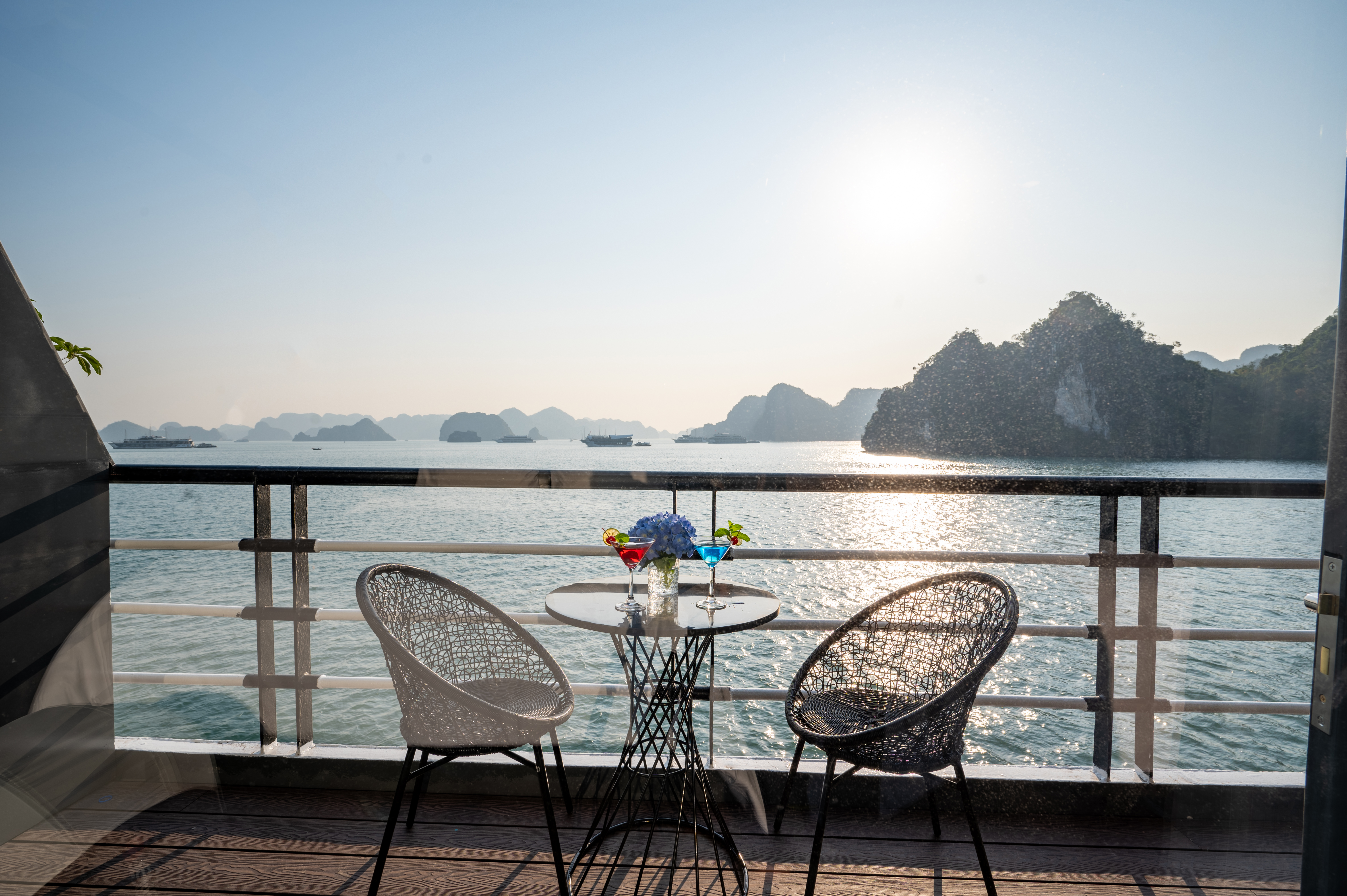 Halong Bay - Lan Ha Bay 2D1N on Dragon Premier Cruise ⭐⭐⭐⭐