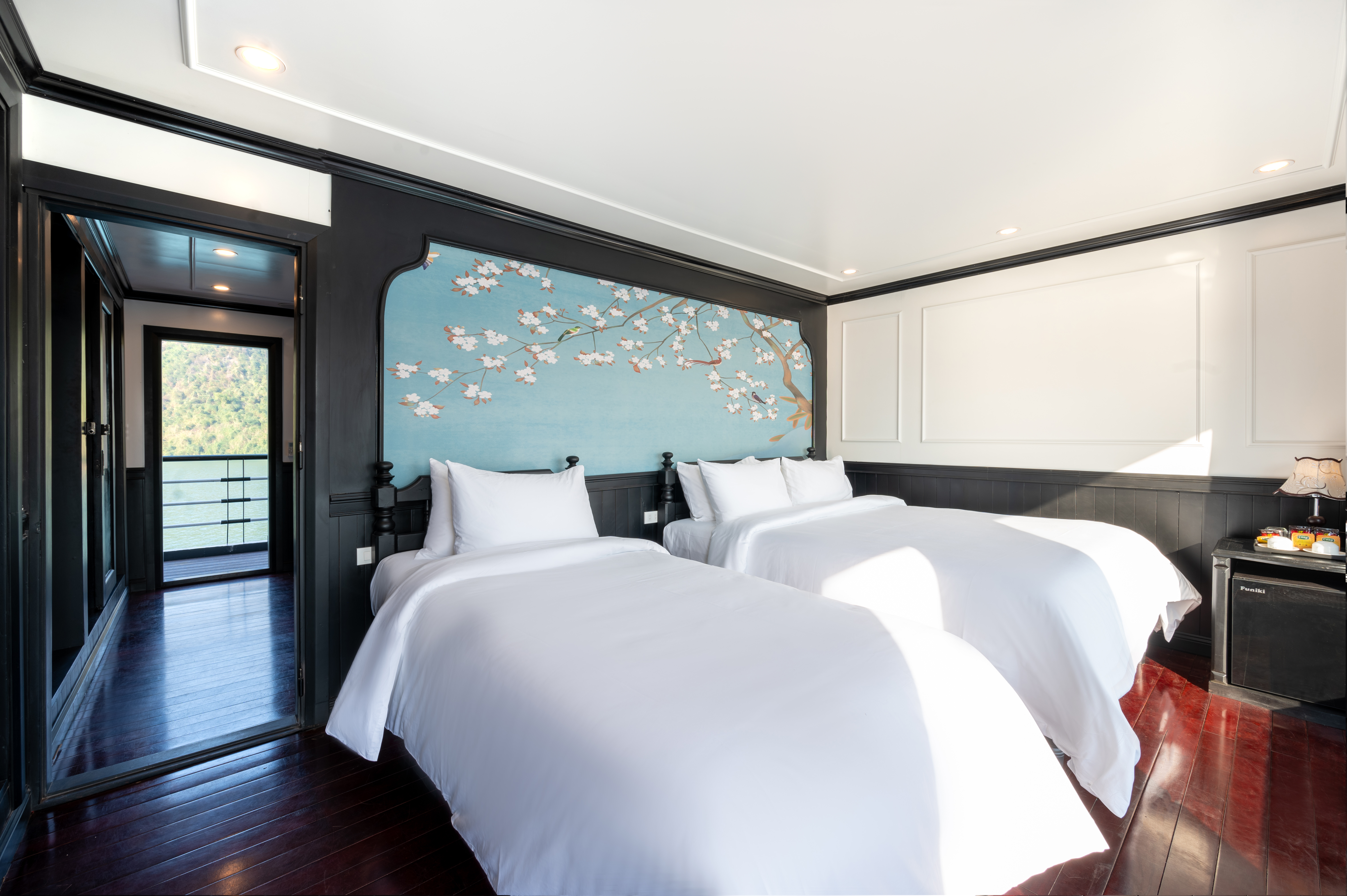 Halong Bay - Lan Ha Bay 2D1N on Dragon Premier Cruise ⭐⭐⭐⭐