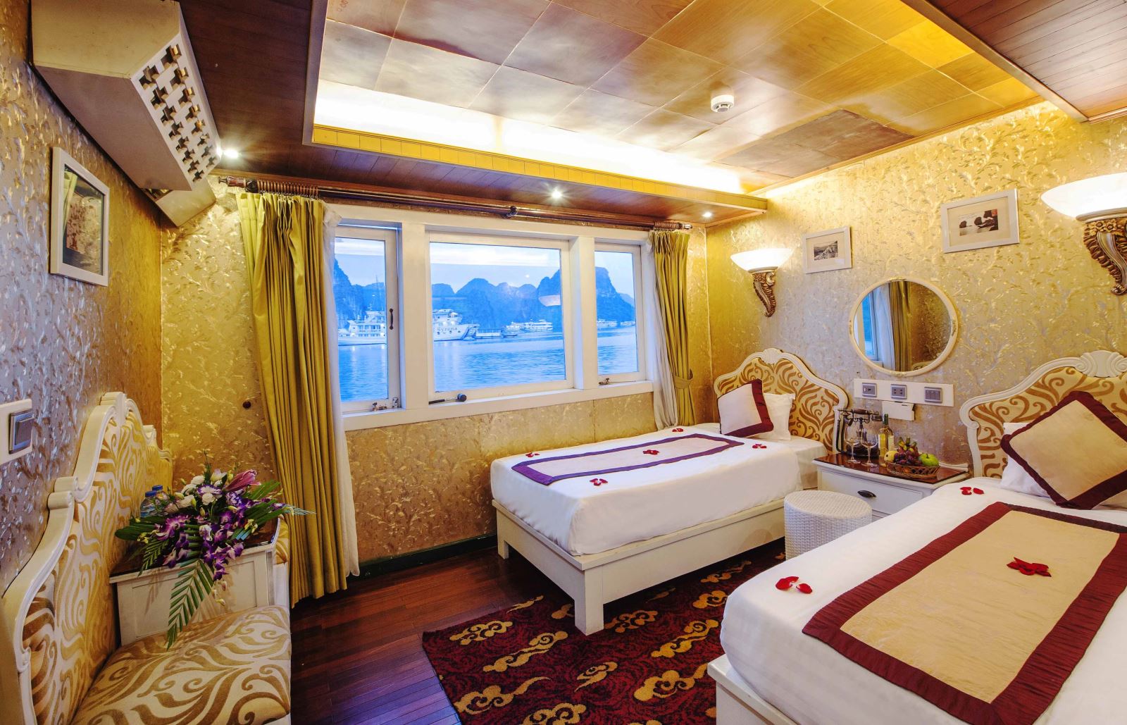 Ha Long Bay 2 Days 1 night on white dolphin Cruise