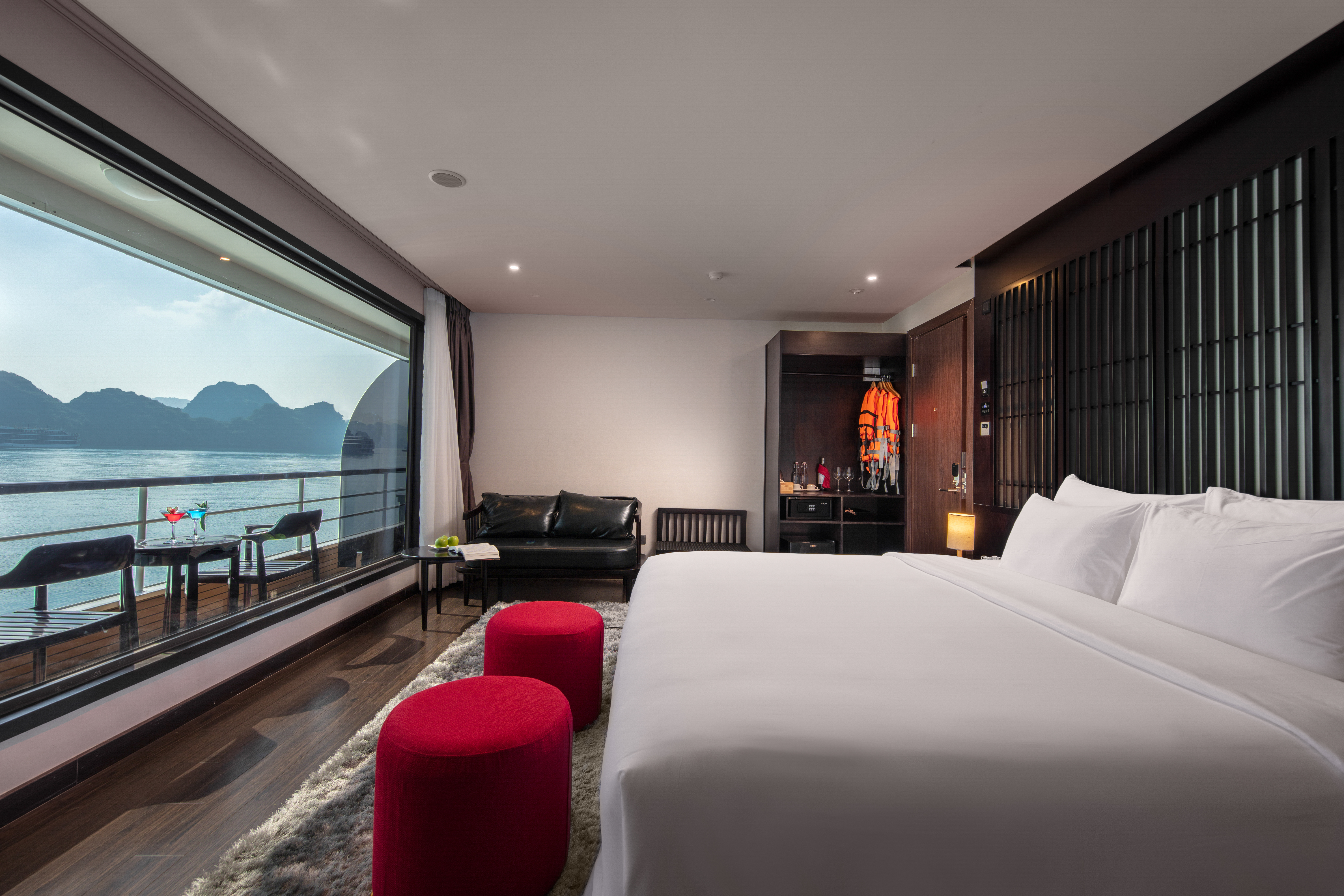 Halong Bay Cruise 2 Days 1 Night on Scarlet Pearl Cruise ⭐⭐⭐⭐⭐