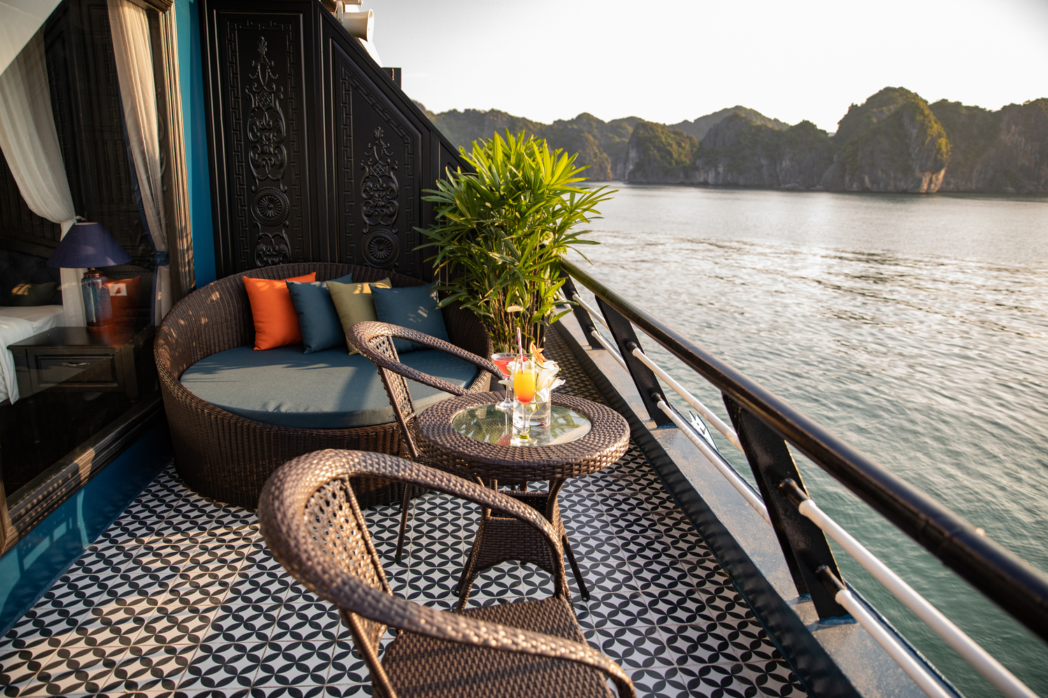 Halong Bay 3D 2N on Luxury Cruise on Halong Bay ⭐⭐⭐⭐⭐ Rosy Cruise