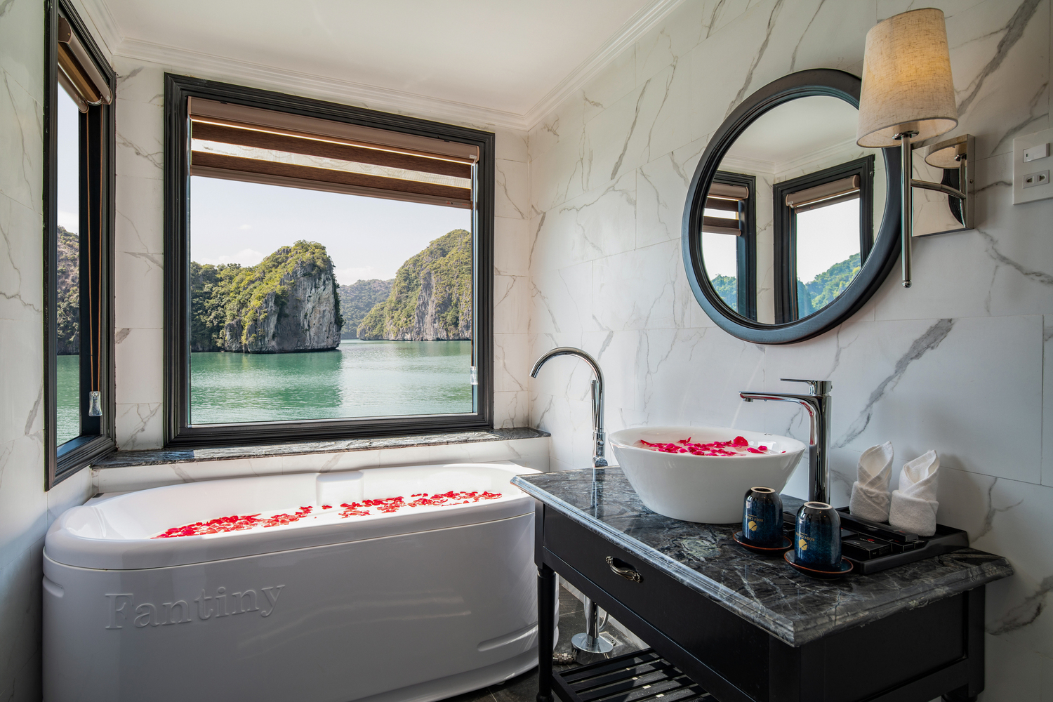 Halong Bay 3D 2N on Luxury Cruise on Halong Bay ⭐⭐⭐⭐⭐ Rosy Cruise