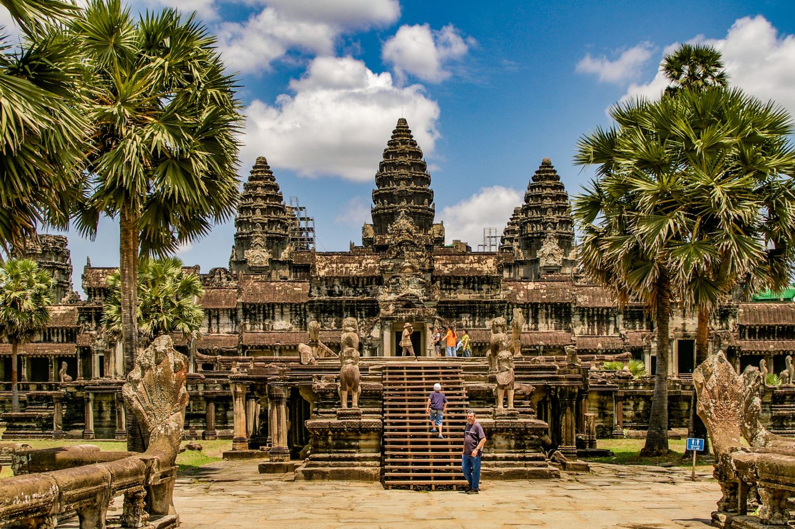 Angkor Wat Discovery Tour 4 days 3 nights