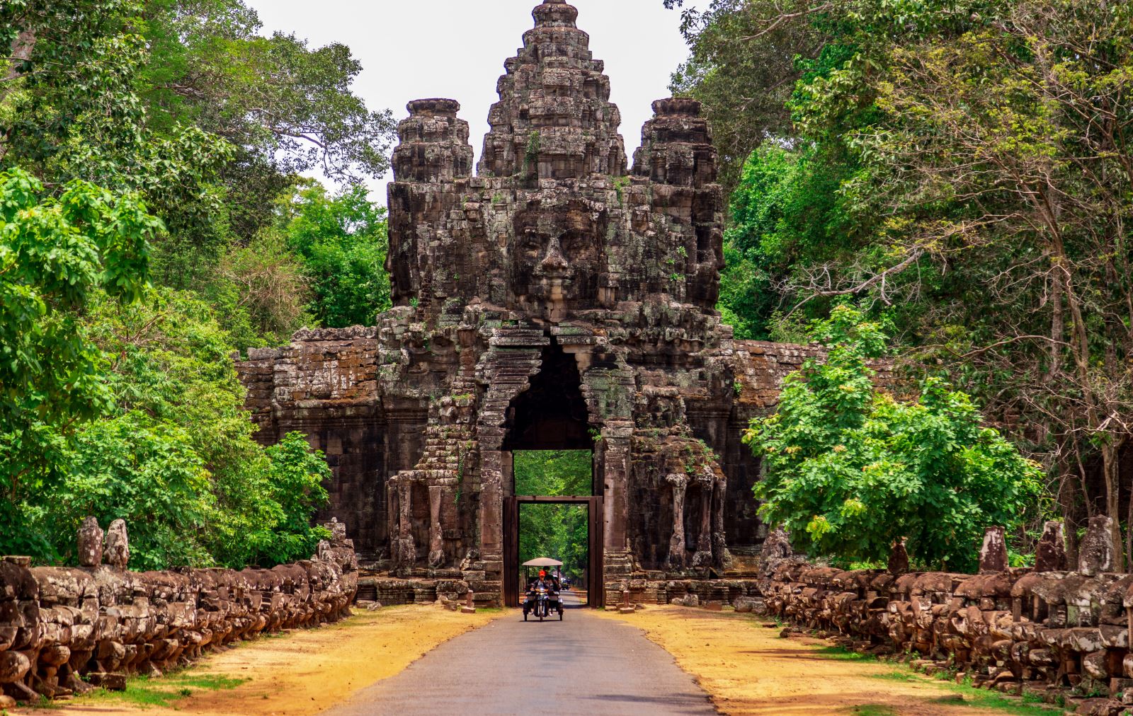 Angkor Wat Discovery Tour 4 days 3 nights