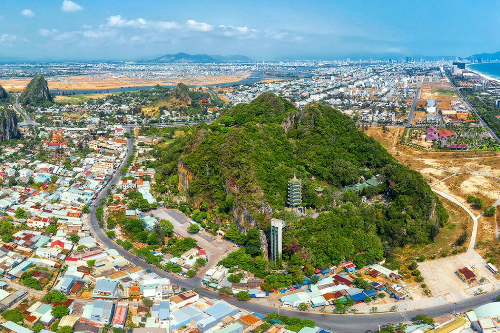 DA NANG – MARBLE MOUTAINS – SON TRA PENINSULA – HOI AN ANCIENT TOWN