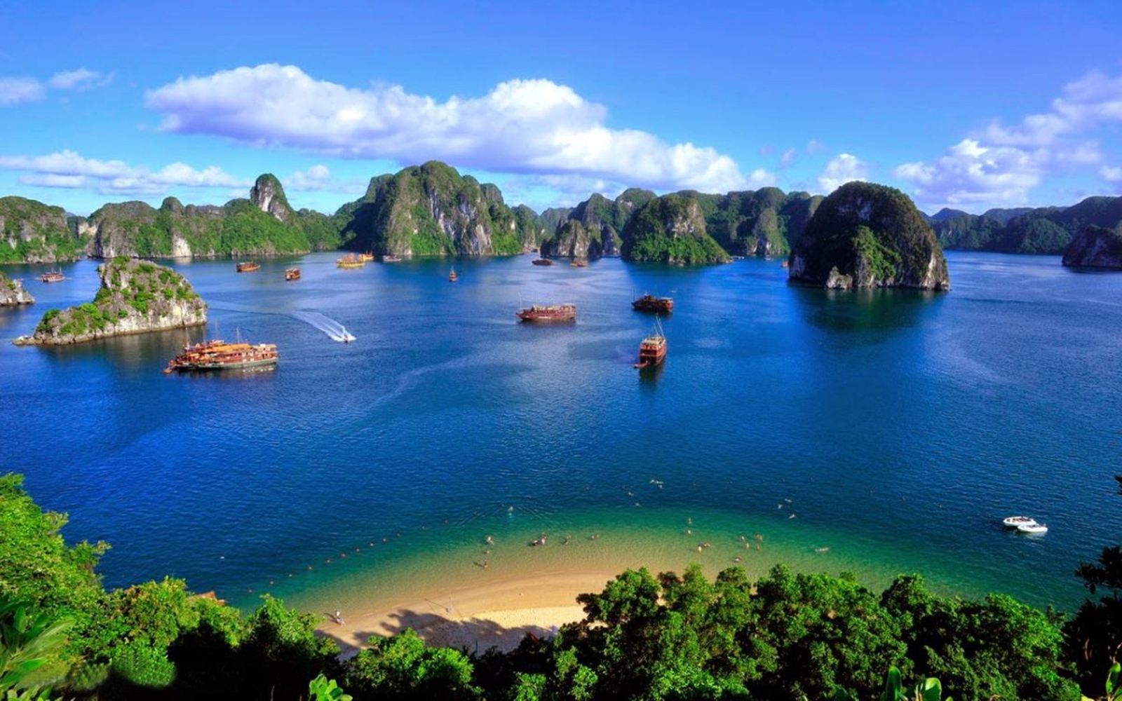 Vietnam Heritages- In-depth Culture Package Tour in 10 Days