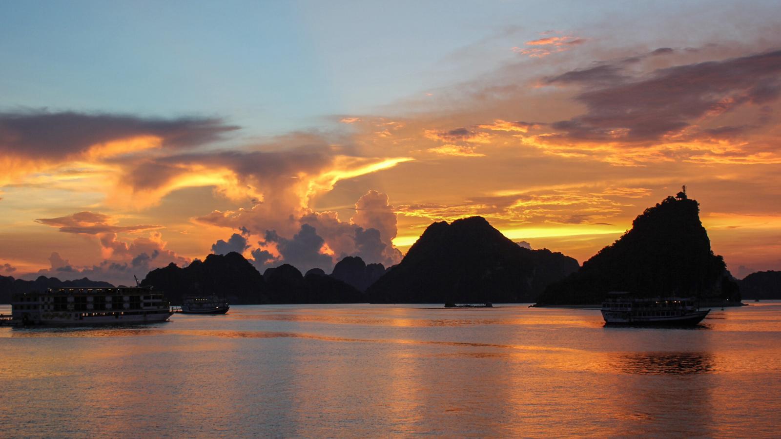 3 Days 2 Night Halong Bay - Free pick up / drop off Hanoi