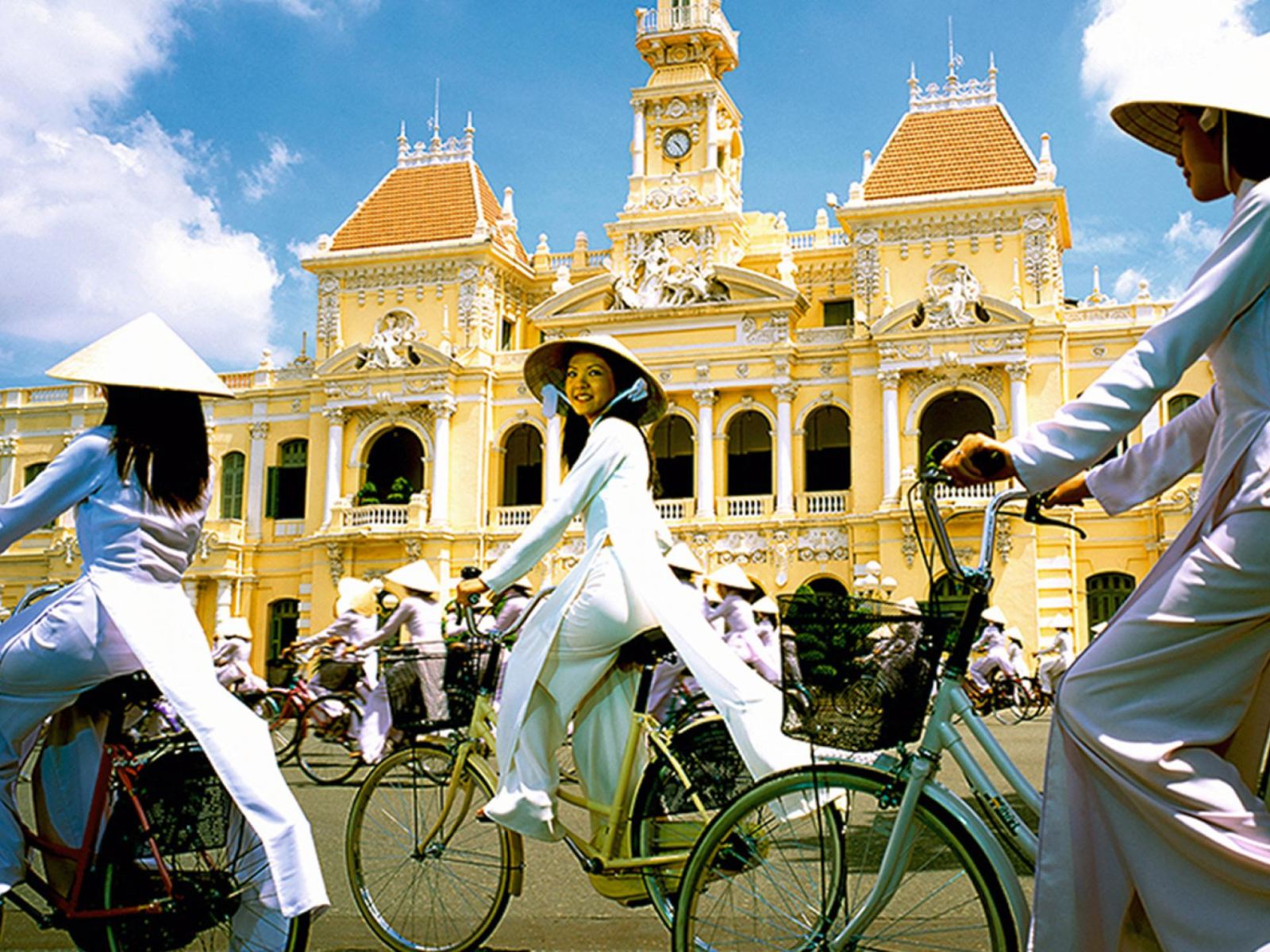 IMPRESSIVE VIETNAM 10 DAYS – FROM HANOI