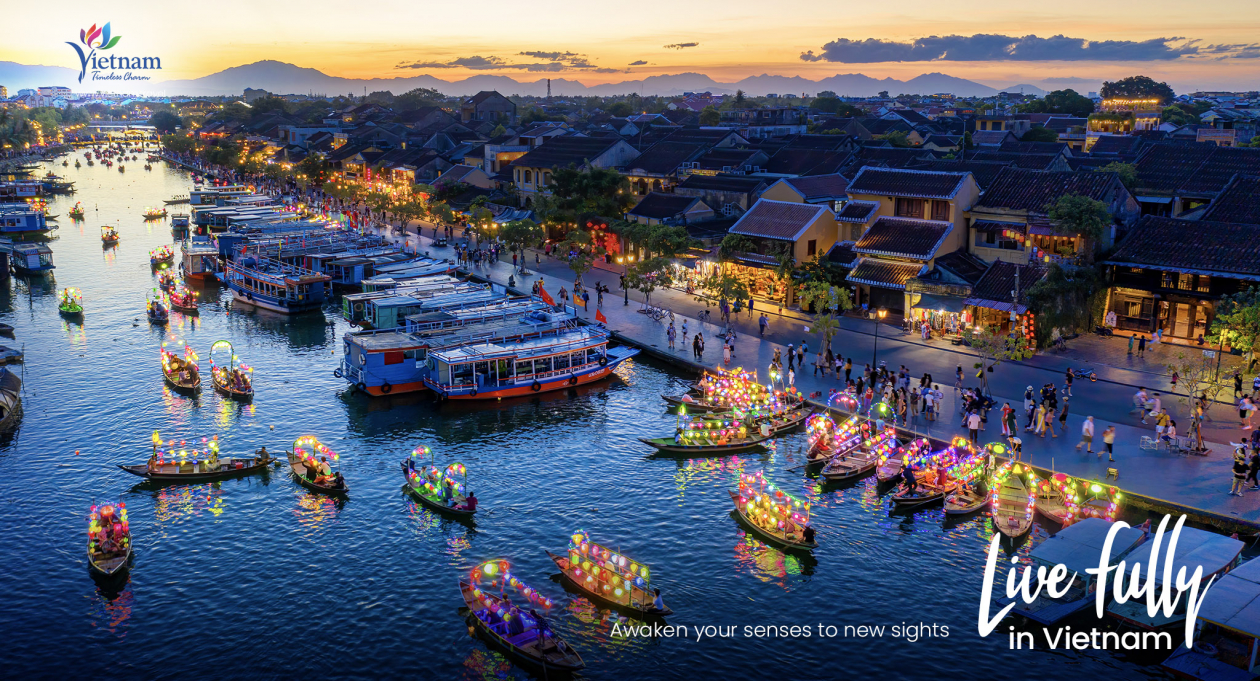 10 Days Vietnam Highlights Tour package with Luxury Halong Bay Cruise